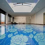 Bij Arnhem A12 Hotel 4*