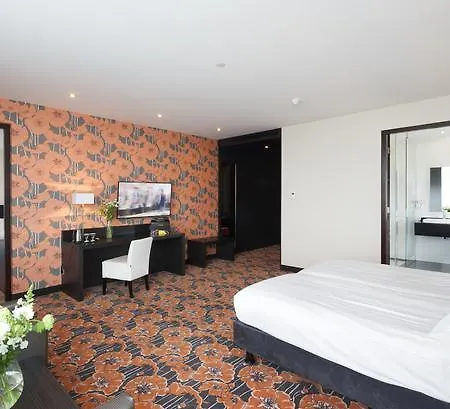 Bij Arnhem A12 Hotel 4*