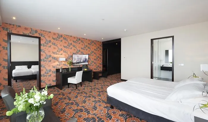 Bij Arnhem A12 Hotel 4*