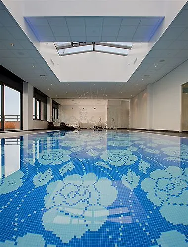 Bij Arnhem A12 Hotel 4*